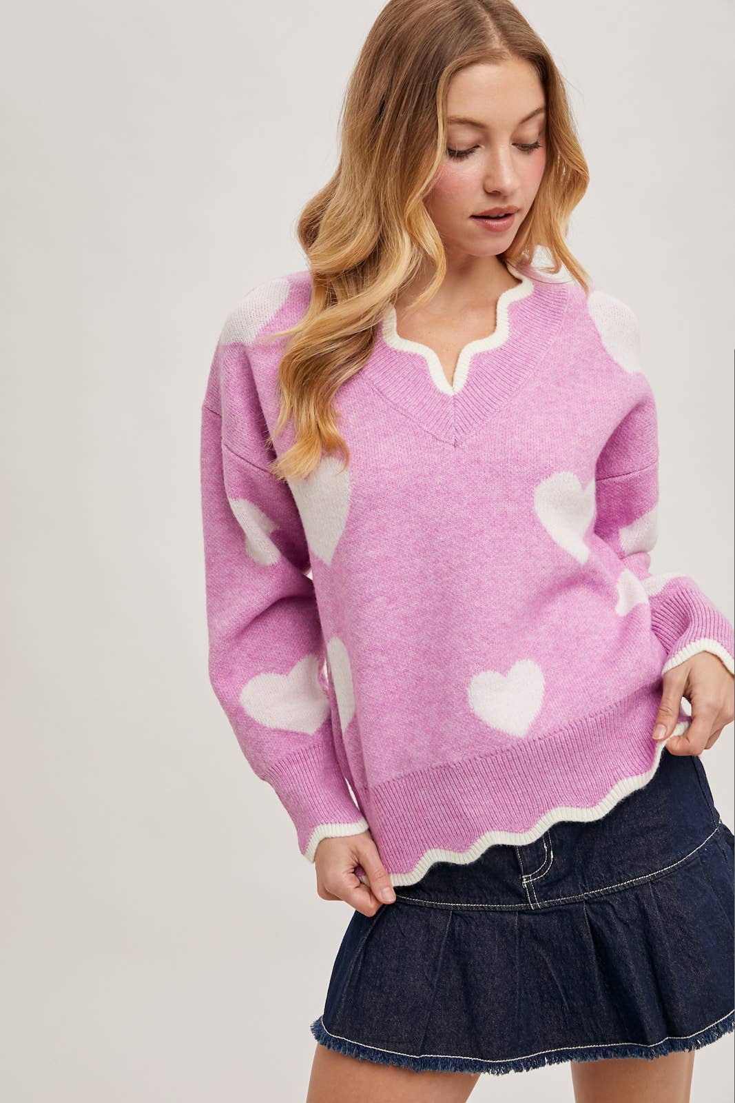 HEART SCALLOP TRIMMED CONTRAST KNIT SWEATER VALENTINE'S DAY