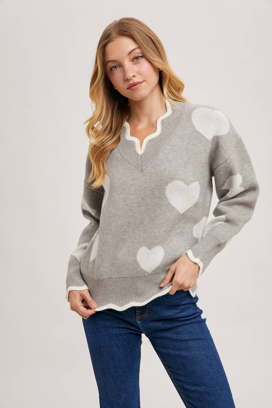 HEART SCALLOP TRIMMED CONTRAST KNIT SWEATER VALENTINE'S DAY
