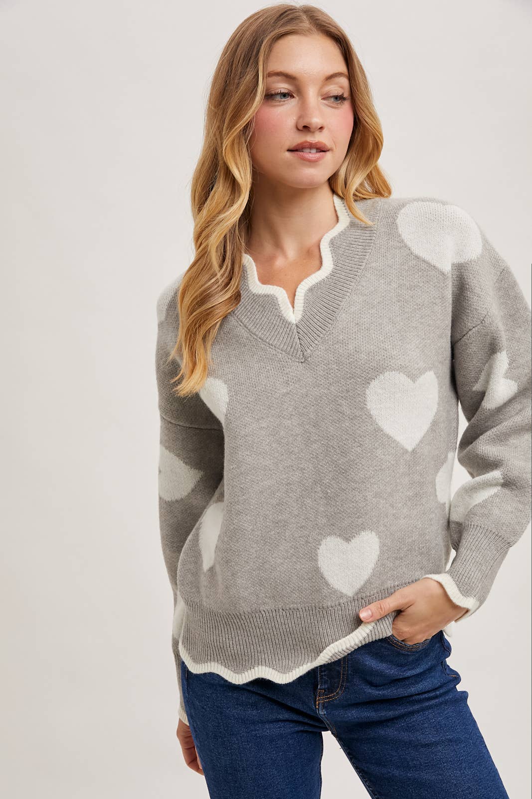 HEART SCALLOP TRIMMED CONTRAST KNIT SWEATER VALENTINE'S DAY